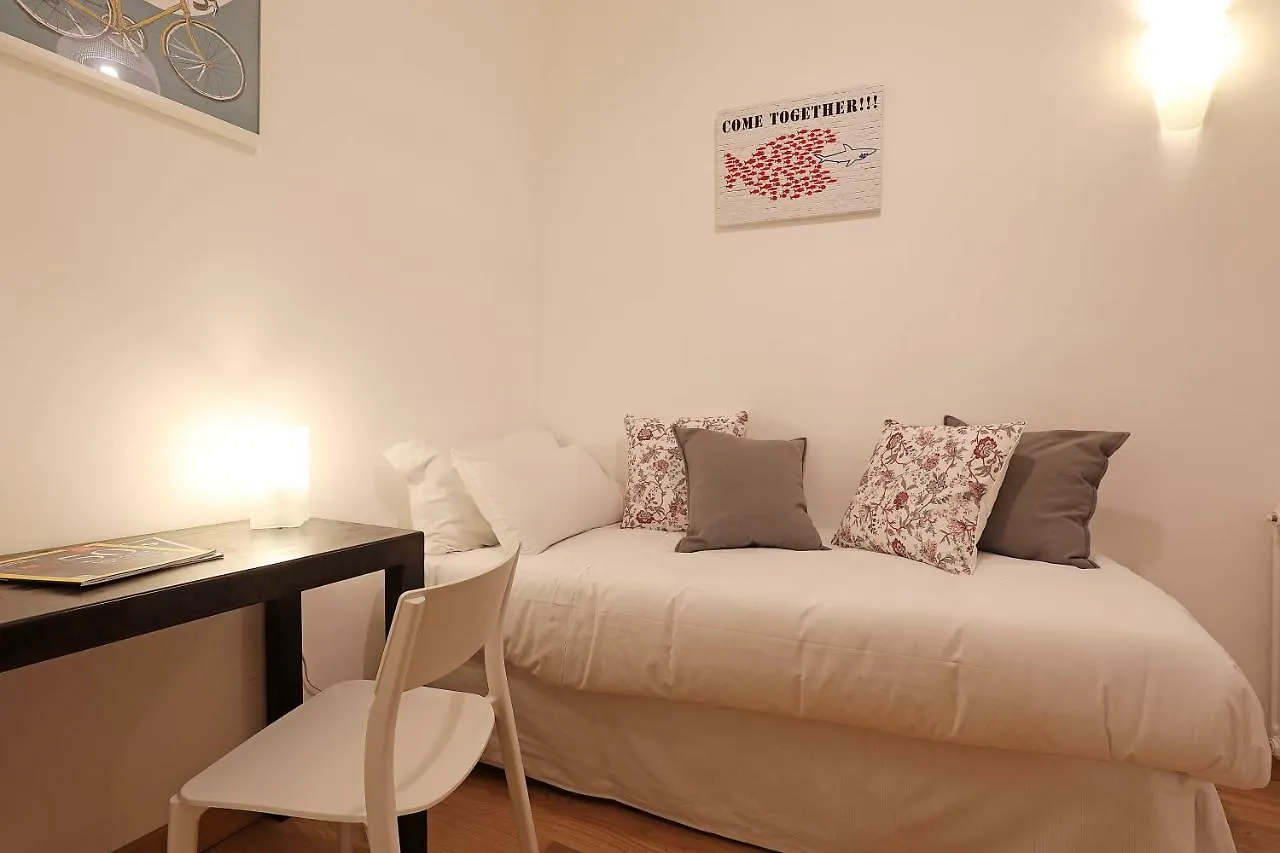 Croce 77 Central Hotel Roma Apartamento